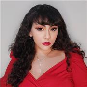 Studentessa Universitaria in mediazione linguistica